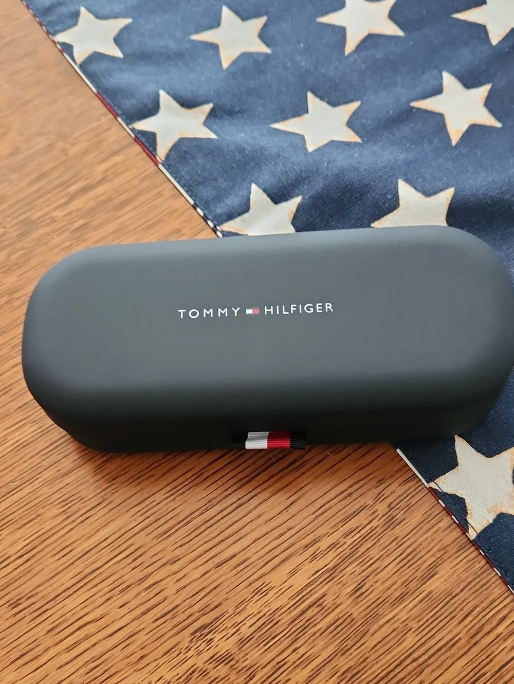 Tommy Hilfiger Eye Glasses Case with Signature Red-White-Blue Tab